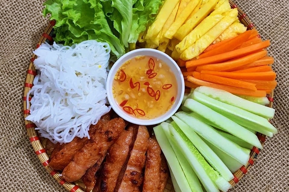 nem-lui-hue-01-min