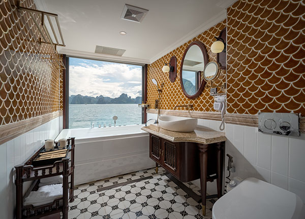 Oriental 30m2 tầng 2 cửa sổ lớn, tầm nhìn toàn cảnh, bồn tắm 23 cabin