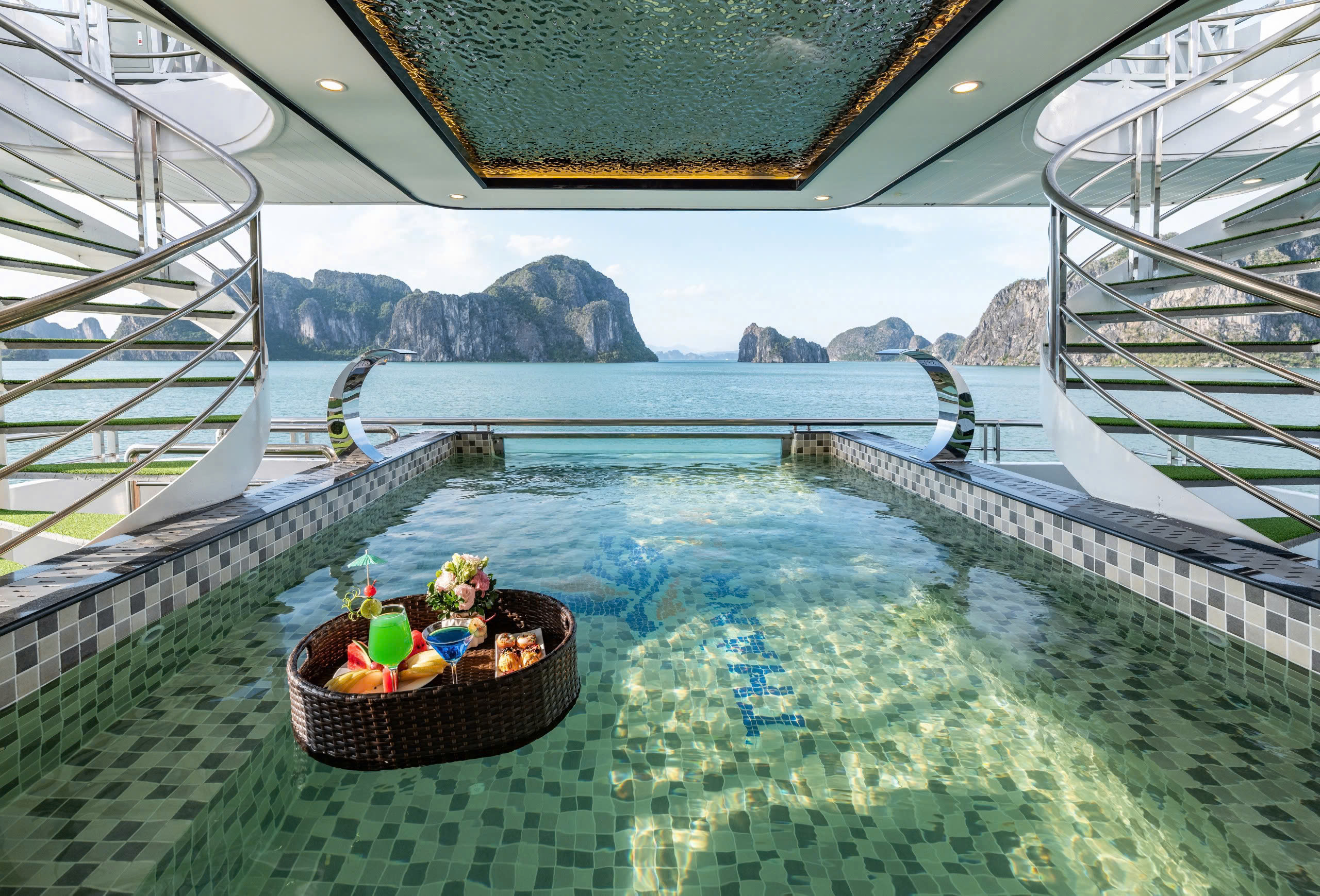 Otis Premium Day Cruise