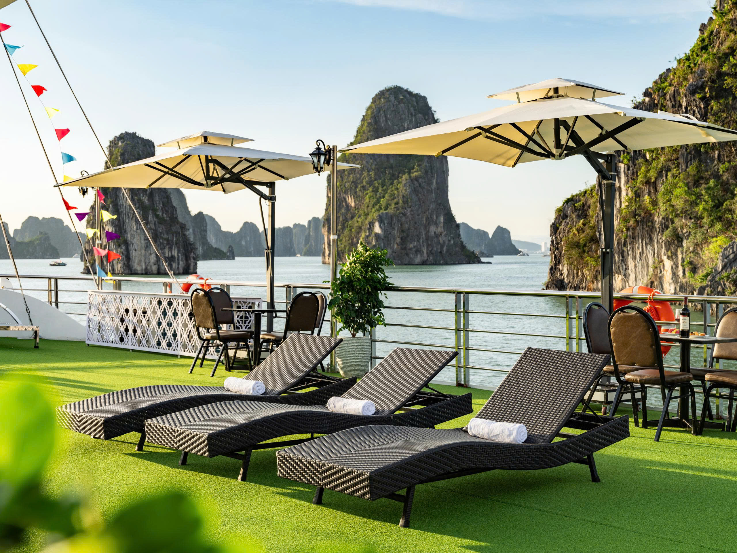 Otis Premium Day Cruise