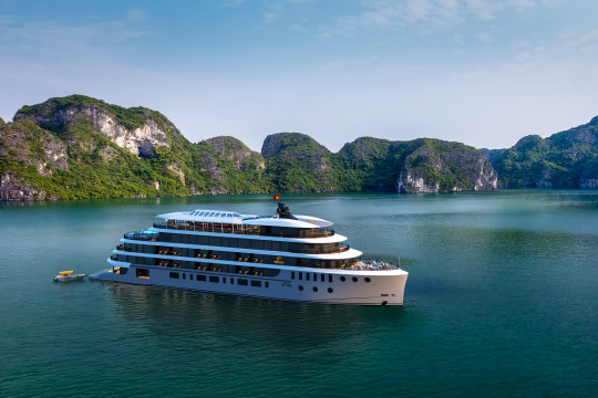 ORIENT LEGACY CRUISE – A 5-STAR INDOCHINA-INSPIRED CRUISE IN LAN HA BAY