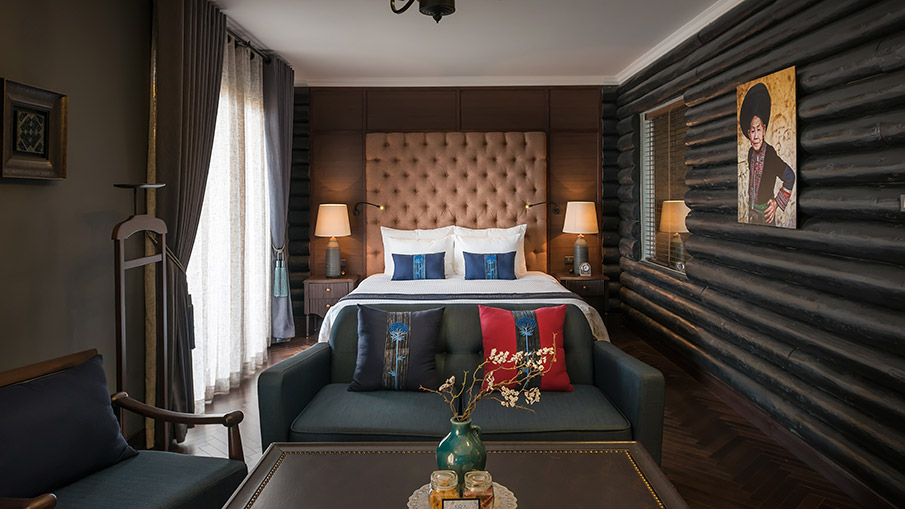 EXECUTIVE  SUITE TERRACE