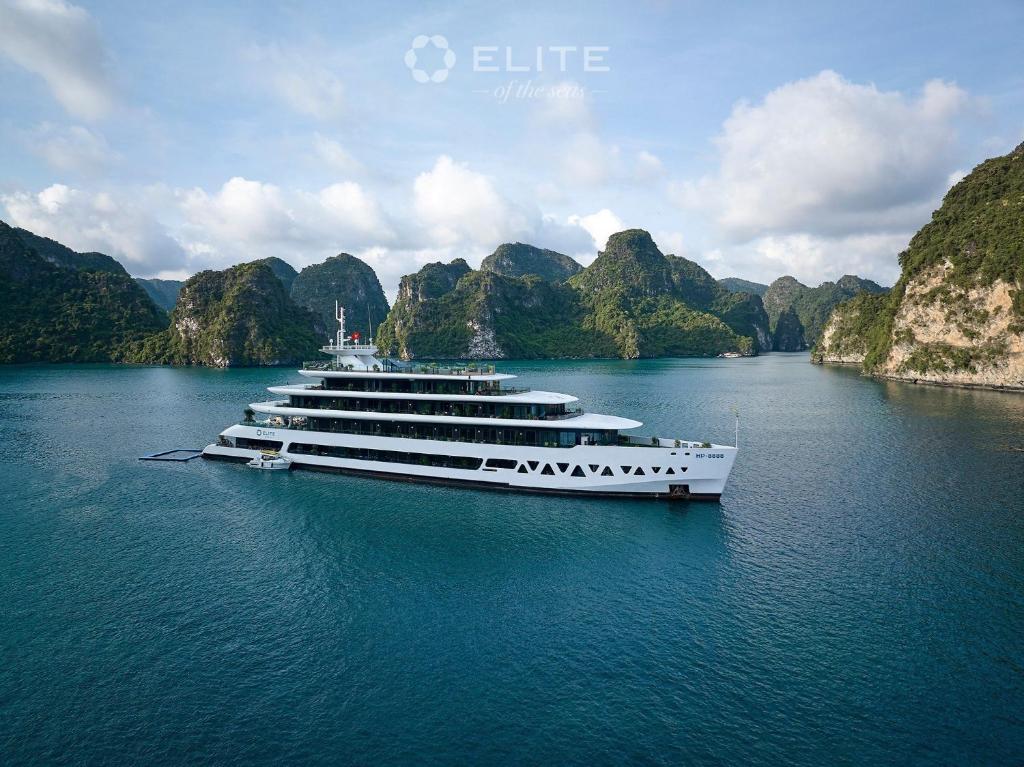 Du Thuyền Elite Of the Seas