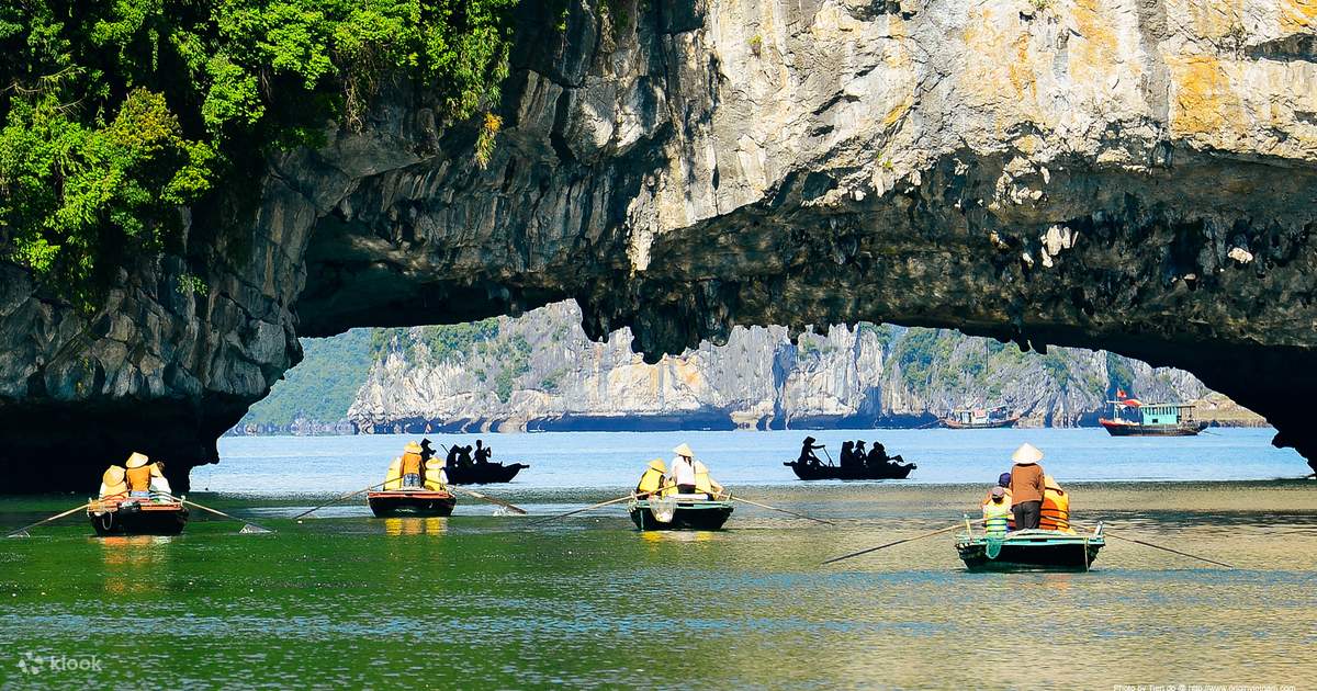 The Ultimate Ha Long Bay from Hanoi Tour: A Perfect Day Trip to a Natural Wonder