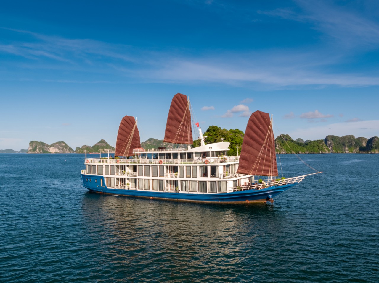 Du Thuyền Verdure Lotus Classic Cruise