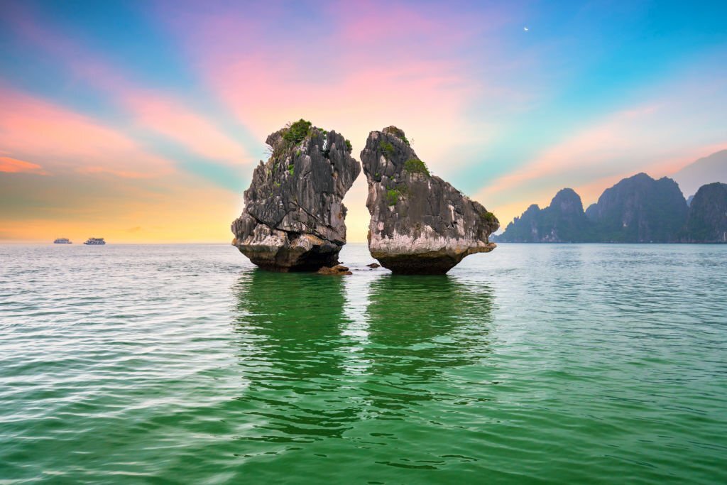 Ha Long Bay to Hanoi: Top 4 Ways to Travel Comfortably