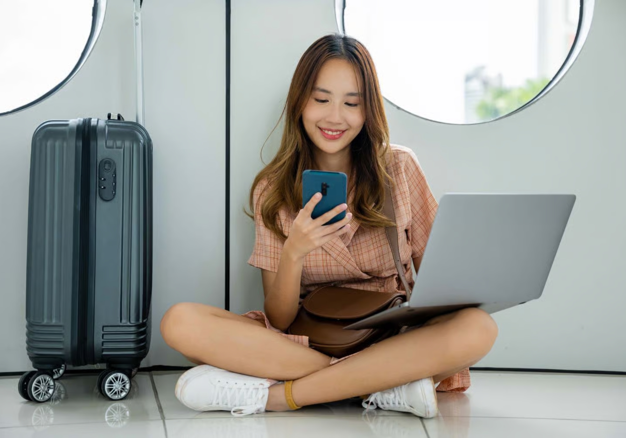 Bí Quyết Lập Kế Hoạch Du Lịch Thông Minh Với AI: Tối Ưu Chuyến Đi Cùng Hoa Phuong Travel
