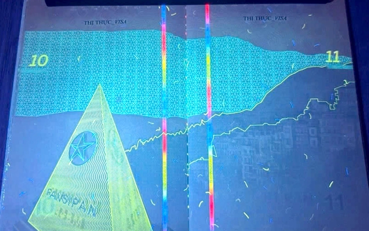 ho-chieu-viet-nam-khi-soi-tia-uv-4