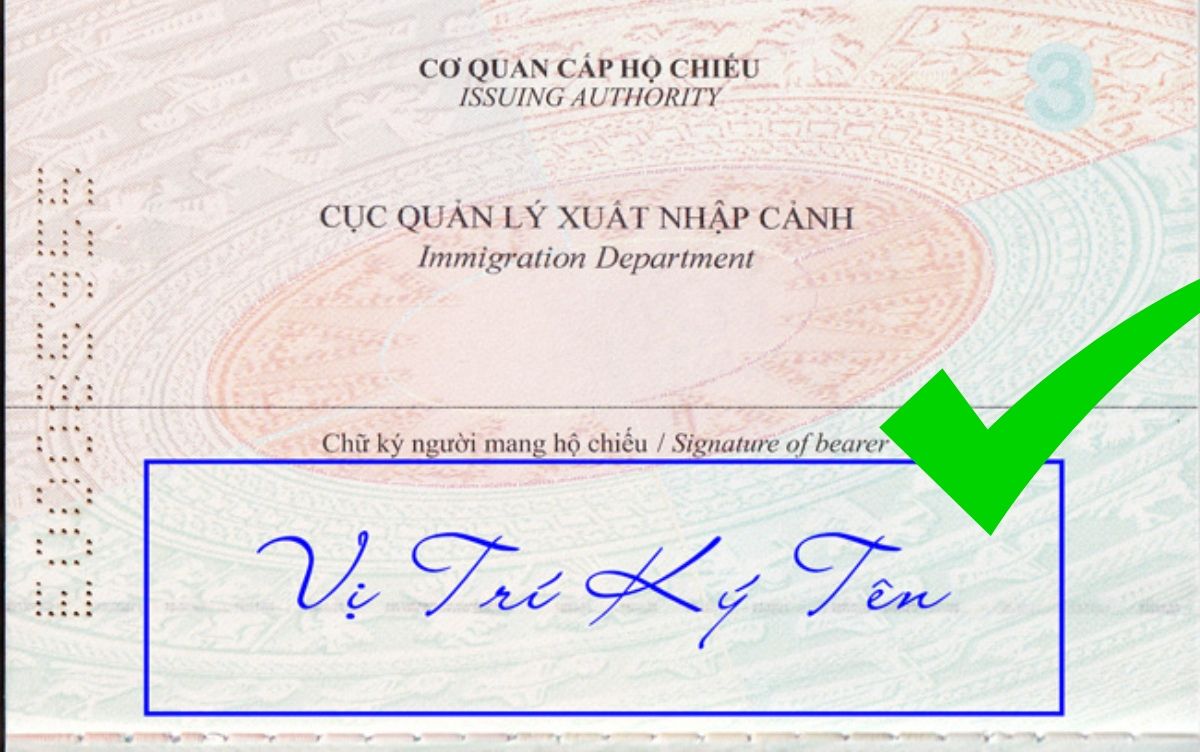 vị trí chính xác của chữ ký người sở hữu trên hộ chiếu là phía dưới dòng "Chữ ký người mang hộ chiếu"