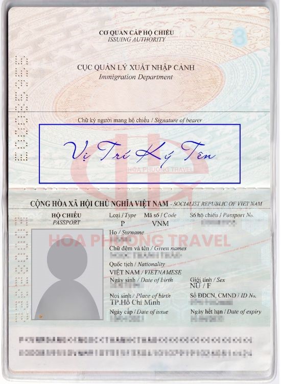 Trang nhân thân hộ chiếu Việt Nam mẫu mới với ô chữ ký còn để trống