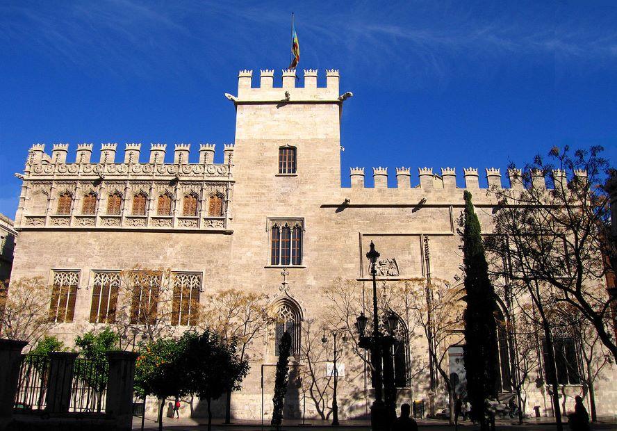1200px-llonja.jpg
