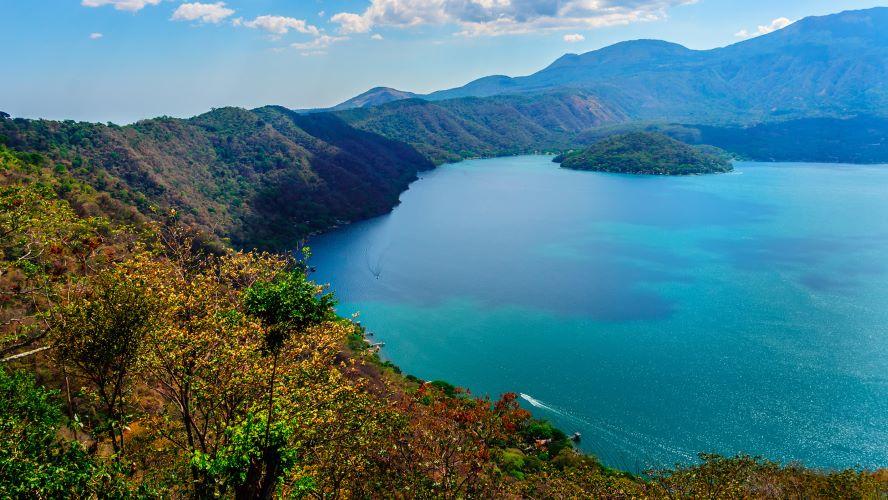 coatepeque-lake.jpg
