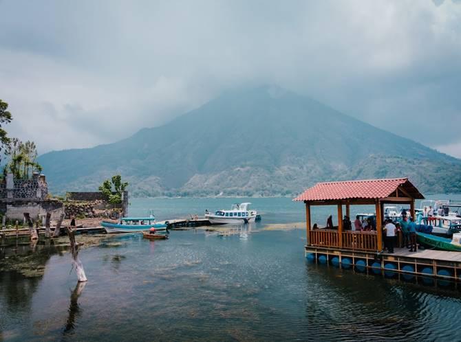 How to Visit Santiago Atitlán (Largest Town of Lake Atitlán)