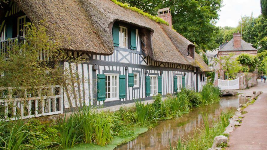 norman-village.jpg