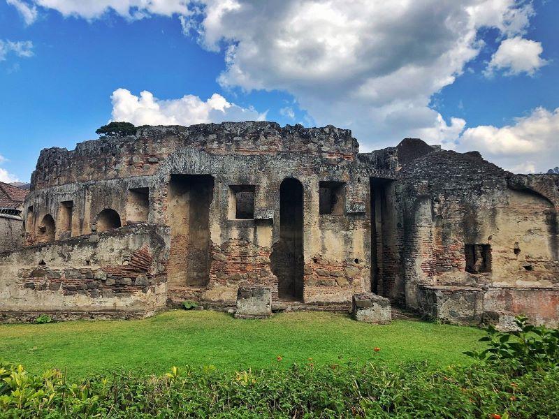 ruins-of-the-capuchinas-monastery.jpg