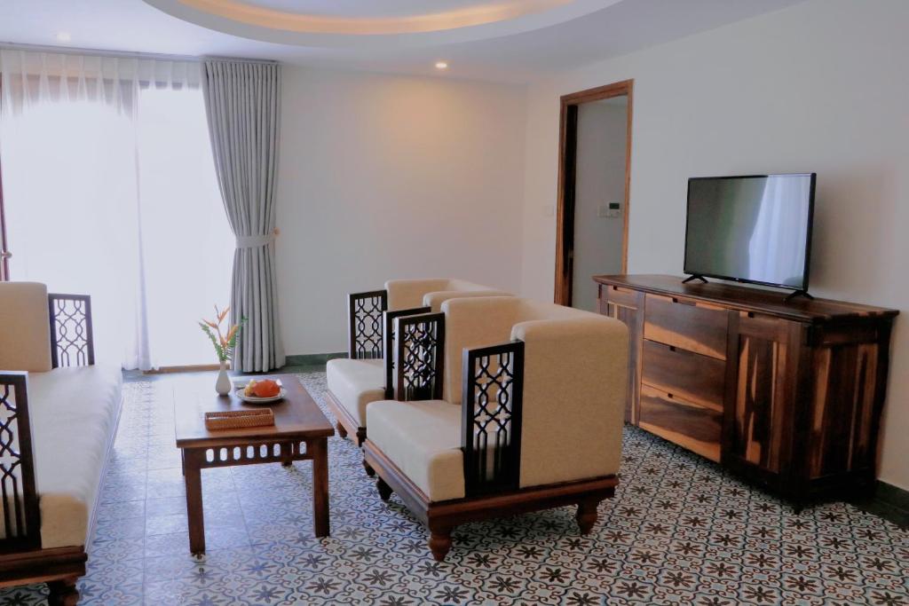 Premier Executive Ocean Suite King