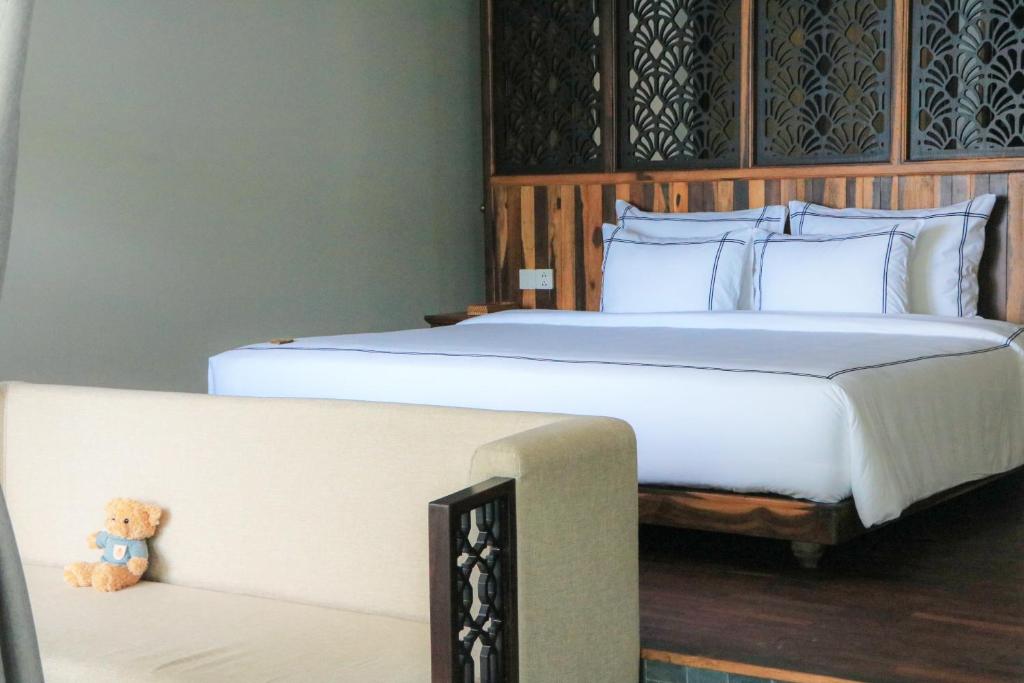 Premier Executive Ocean Suite King