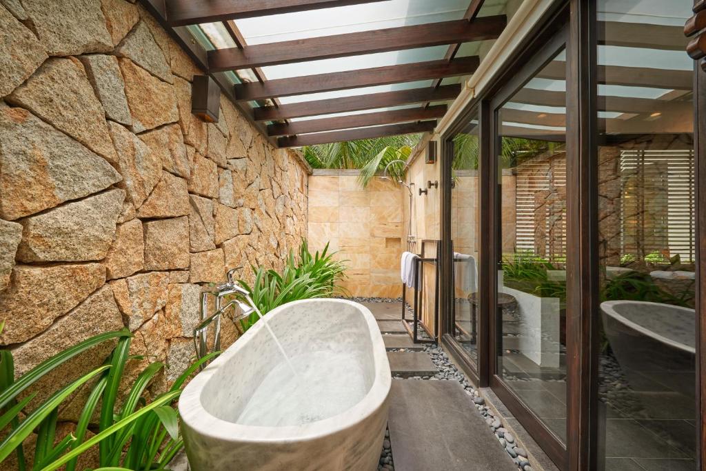 Pool Villa 3-bedroom Ocean View