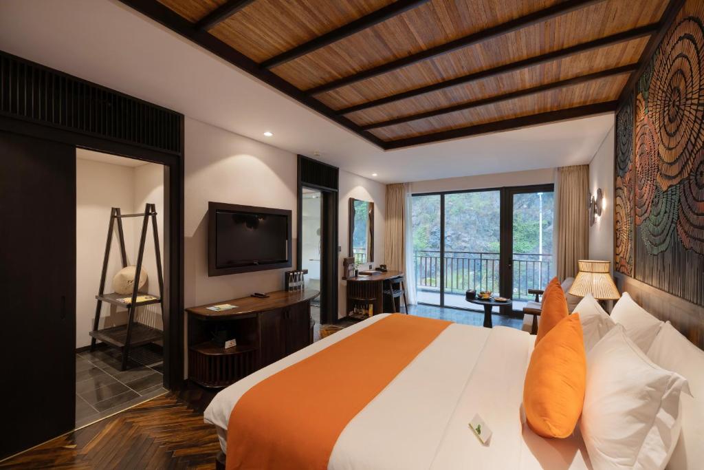Deluxe Room Mountain View With Children Themed Room