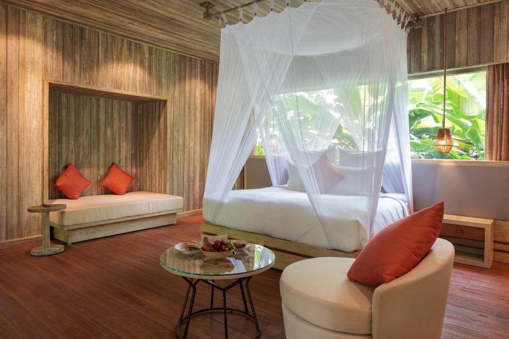 Jungle Rock Villa