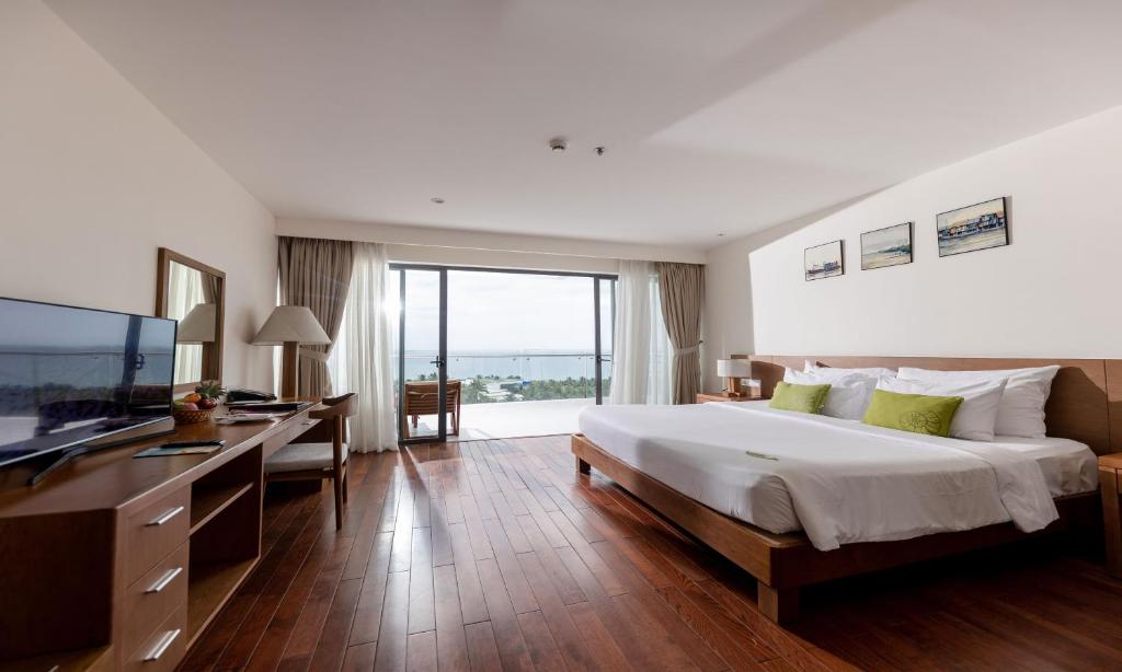 Deluxe Ocean View