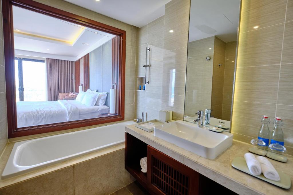 Deluxe Terrace Ocean