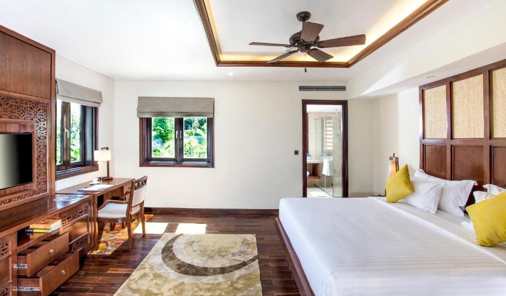 Villa 4-Bedroom Pool