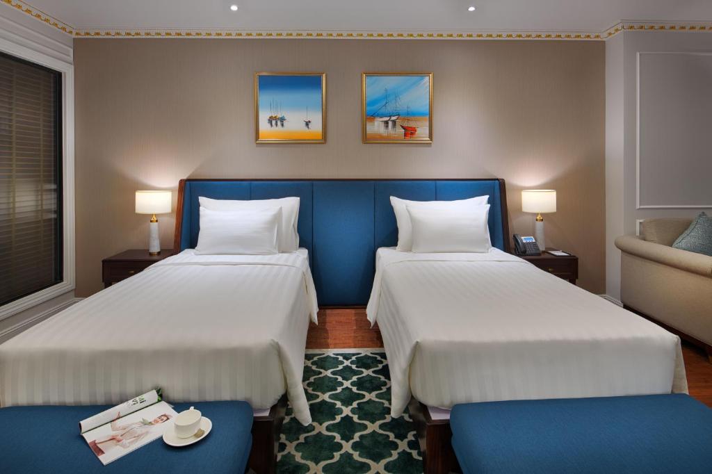 Deluxe Twin Bay View