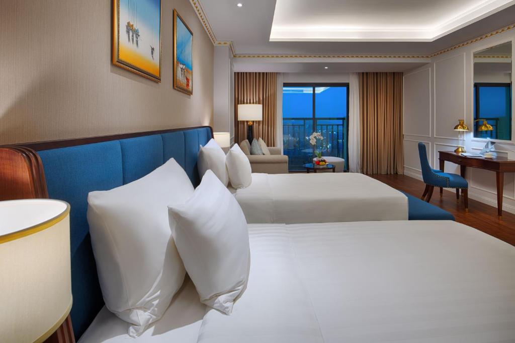 Deluxe Twin Bay View