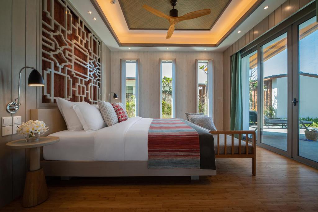 One Bedroom Pool Villa Beachfront