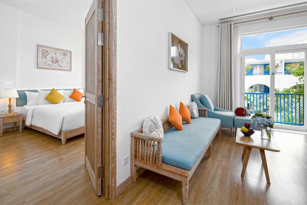 Santorini Suite