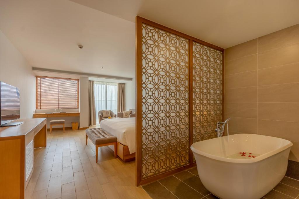 Grand Ocean View