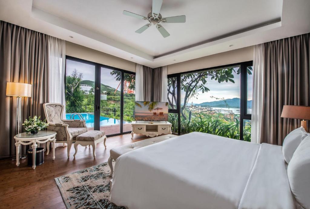 Tropicana Beachfront Villa Three Bedroom