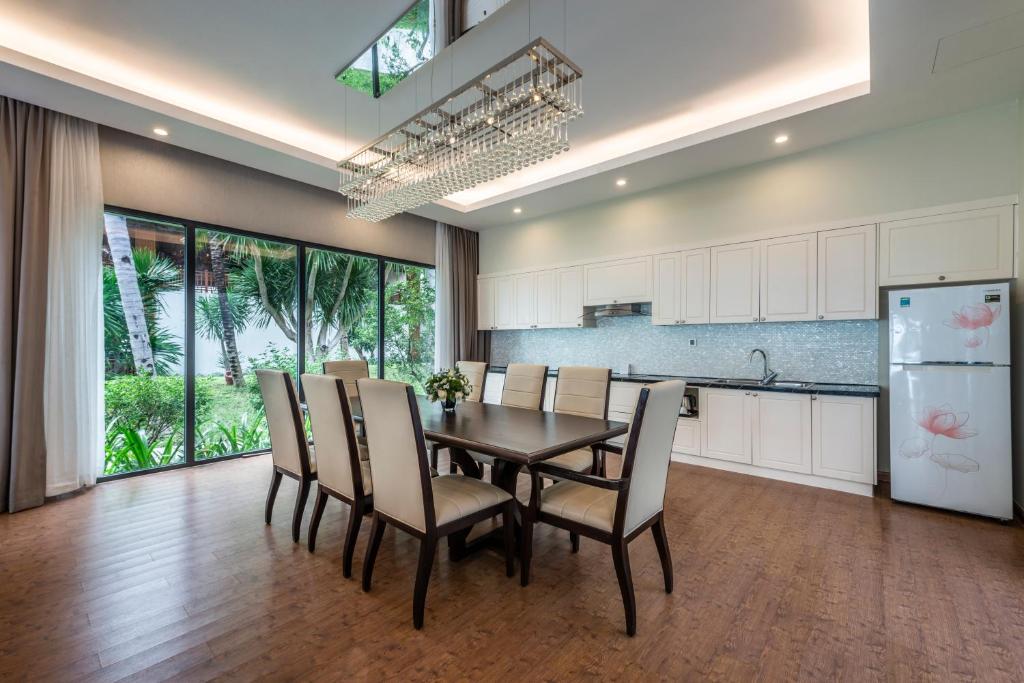 Tropicana Beachfront Villa Three Bedroom