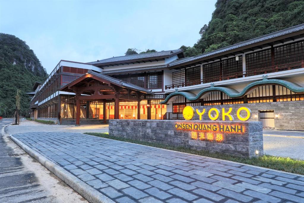 Kinh nghiệm đi và Review Yoko Onsen Quang Hanh