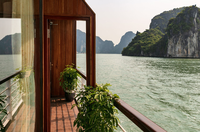 DELUXE PRIVE BALCONY