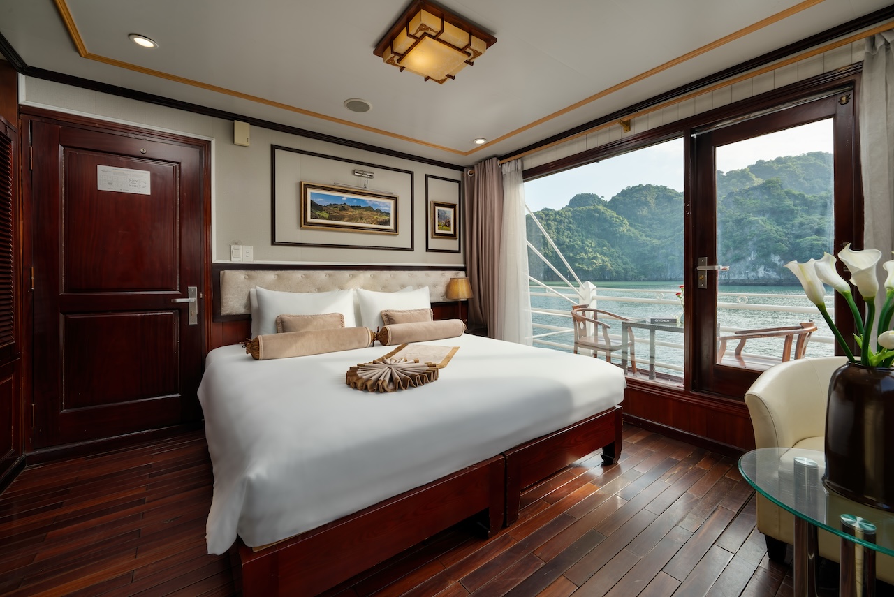 Suite Balcony Double/ Twin Cabin