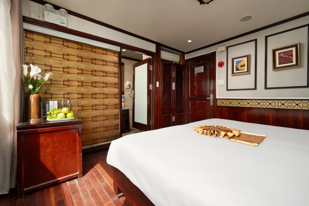 Suite Balcony Double/ Twin Cabin